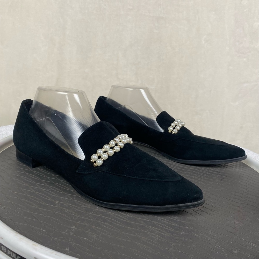 Marc Fisher Black Suede Pointed toe Flats Women’s Size 10 pearl detail